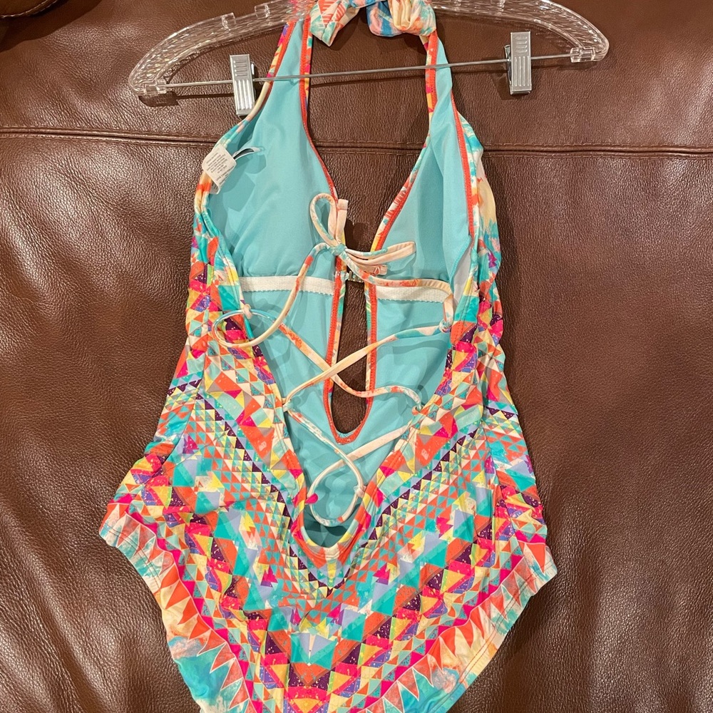 Bar III Multicolor bathing suit $20 OR BEST OFFER. Multi color swim suit - Picture 2 of 11